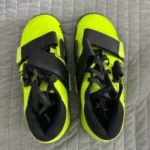 TYR Neon Yellow and Black Athletic Shoes size 6